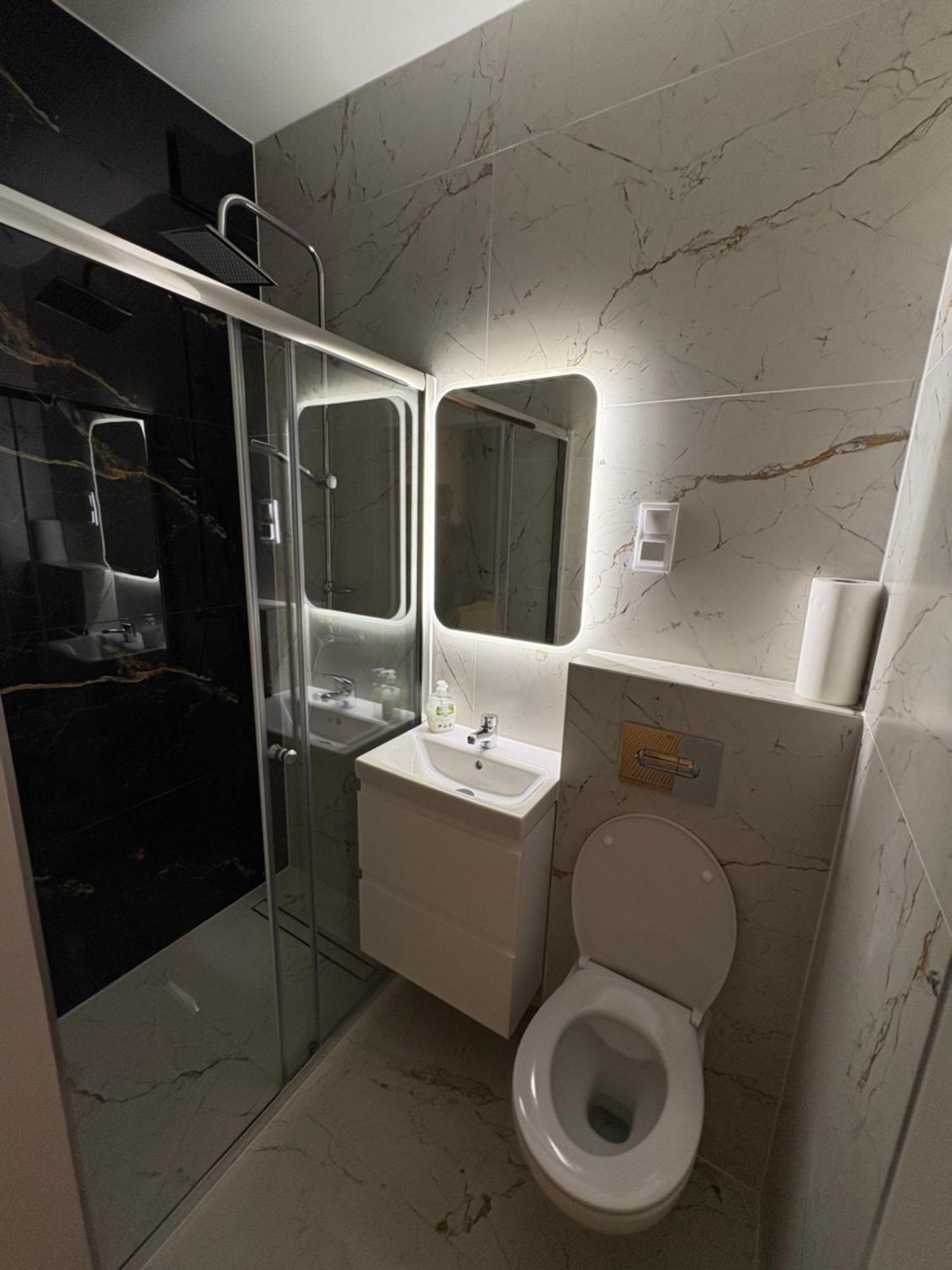 Apartament Airport グダニスク エクステリア 写真